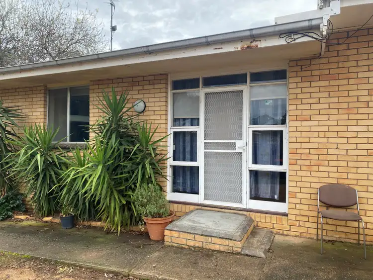106 Patrick St