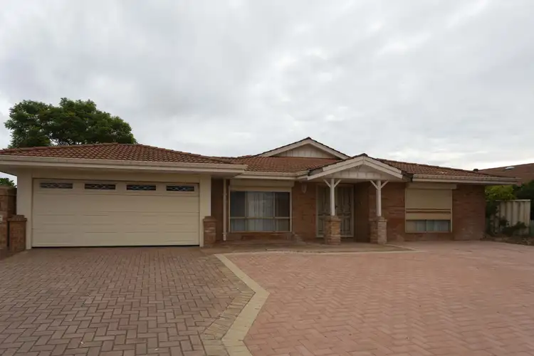 62 Eucalyptus Bvd