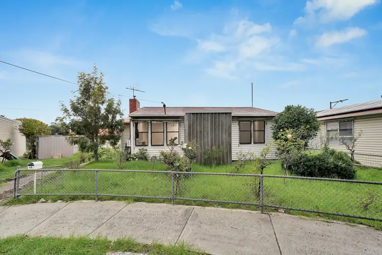 48 Lorensen Avenue