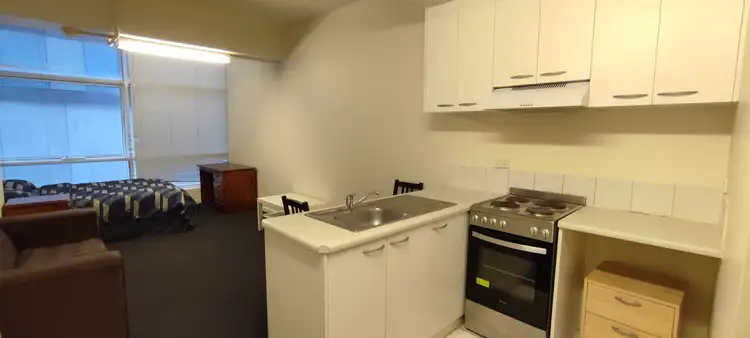 408 Lonsdale St