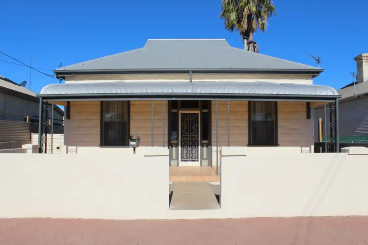 15 York Road