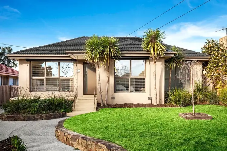 25 Longbrae Avenue