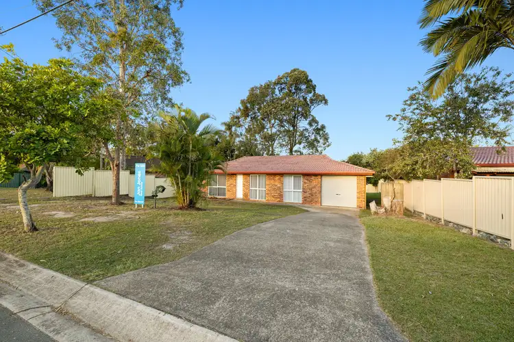33 Hughes Street