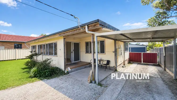 41 Flamingo Avenue