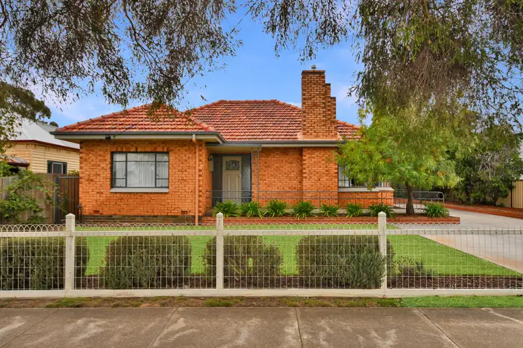 26 Clifton Avenue