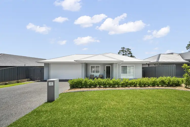 25 Harrow Cct