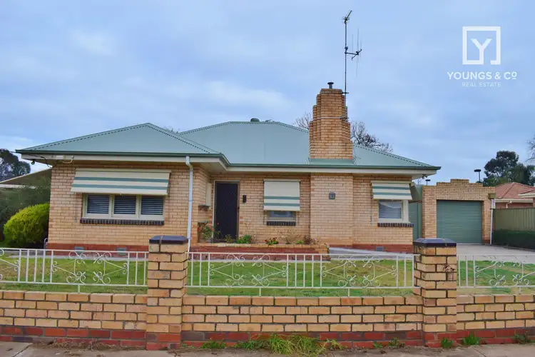 8 Blackwood St