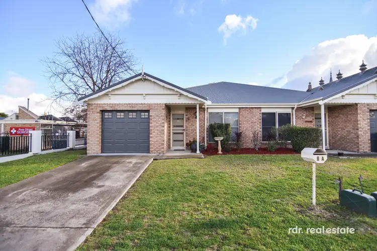 8A Ross Street
