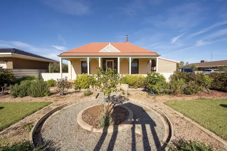 37 Spencer Street