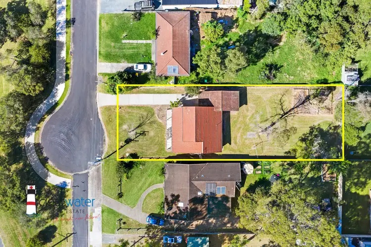 7 John St