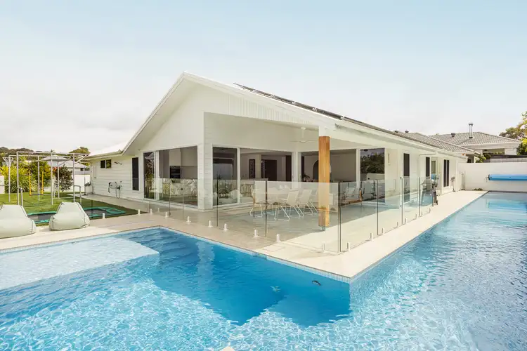2 Oceanmist Court