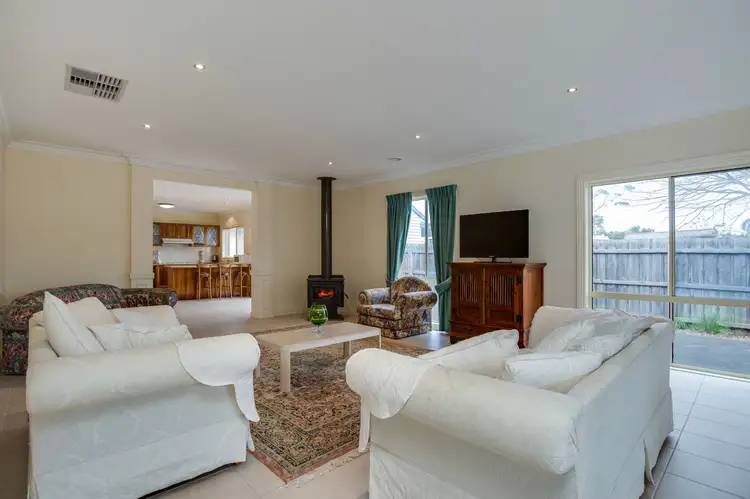 24 Whyte Street, Rosebud West VIC 3940