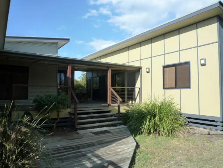 1 Wollemi Close, Woodgate QLD 4660