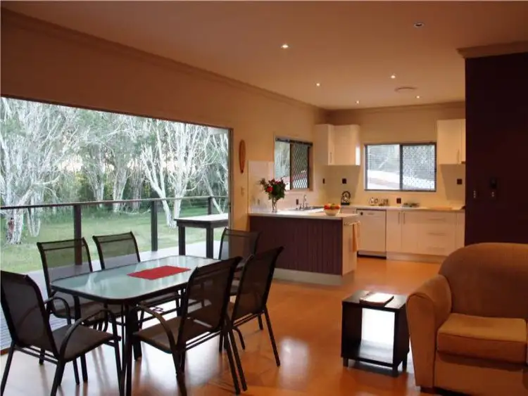16 Kurana Street, Rainbow Beach QLD 4581