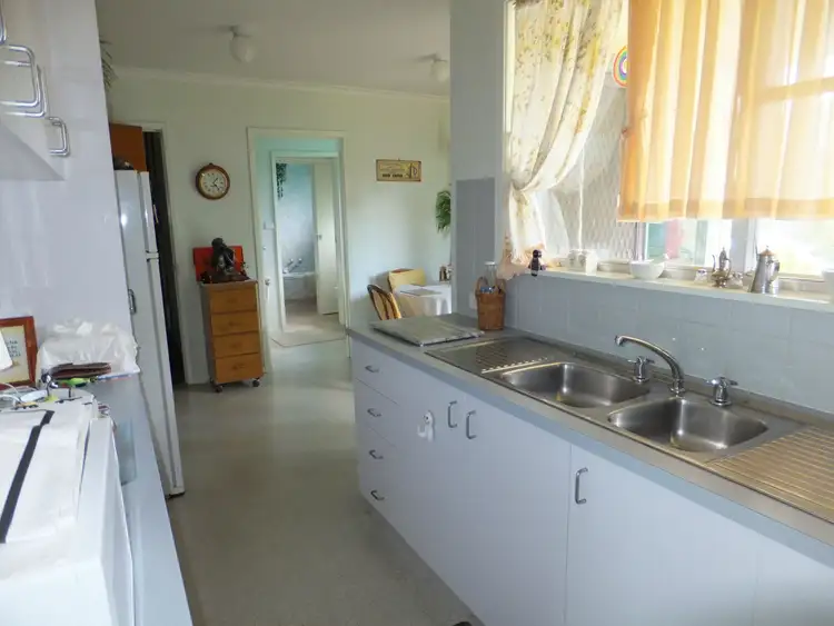 Seventh view of Homely house listing, 25 Cameron Crescent, Bairnsdale VIC 3875