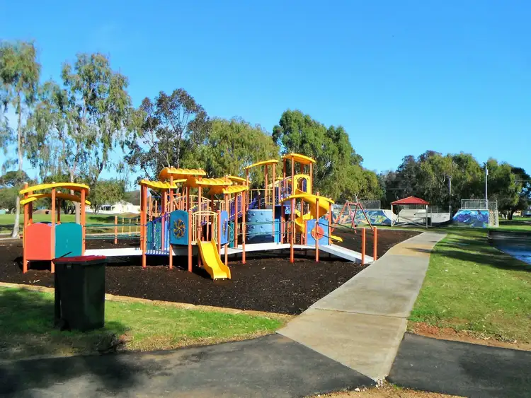 Fourth view of Homely house listing, 5 Riverview Place, Capel WA 6271