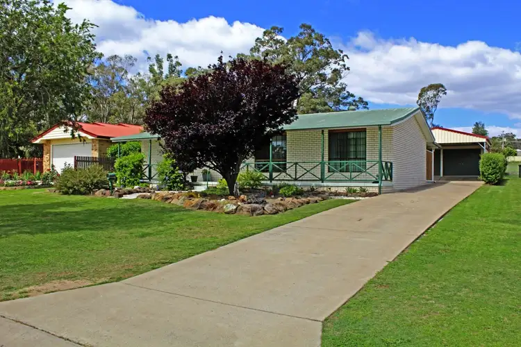 21 Lyons Cres, Warwick QLD 4370
