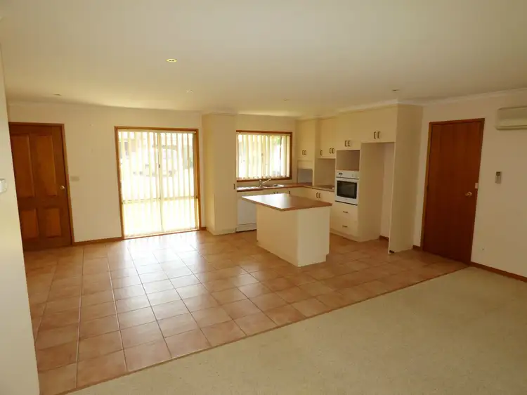 Fourth view of Homely unit listing, 9 Maple Court, Myrtleford VIC 3737