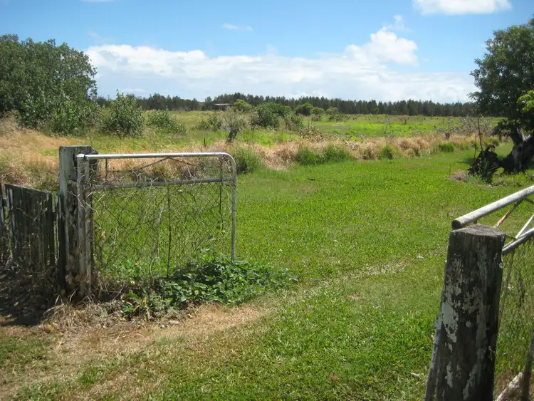 Seventh view of Homely house listing, 14 CANEFIELD Street, Burnett Heads QLD 4670