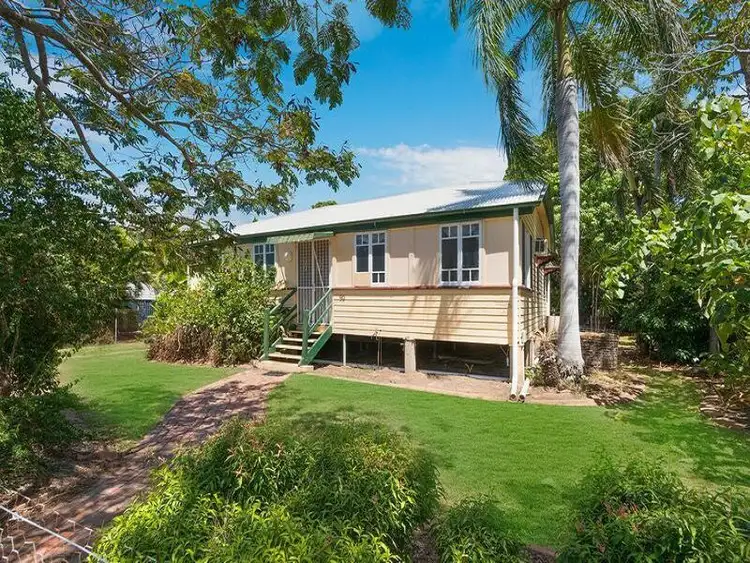 90 Tenth Avenue, Railway Estate QLD 4810