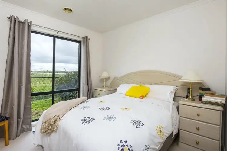 Fifth view of Homely house listing, 24 Mathisen Terrace, Hillside VIC 3037