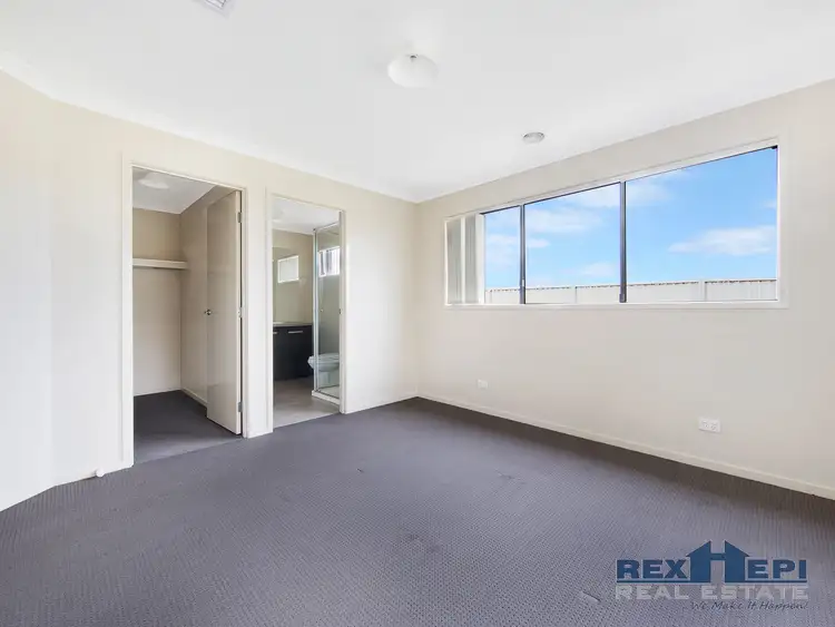 Sixth view of Homely house listing, 122 Blue Horizons Way, Pakenham VIC 3810