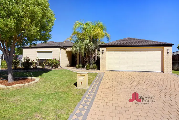Main view of Homely house listing, 52 Macquarie Drive, Australind WA 6233