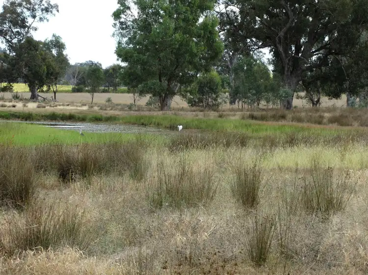 . Barnawartha Howlong Road, Browns Plains VIC 3685