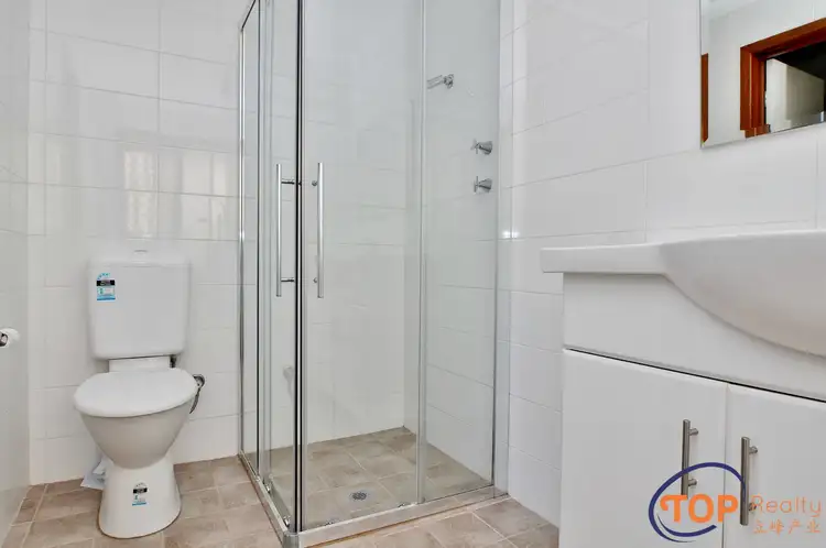 Sixth view of Homely house listing, 5 Sunbird Court, Willetton WA 6155