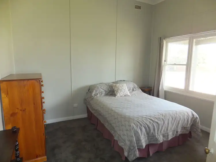 Seventh view of Homely house listing, 8 Charles Street, Bairnsdale VIC 3875