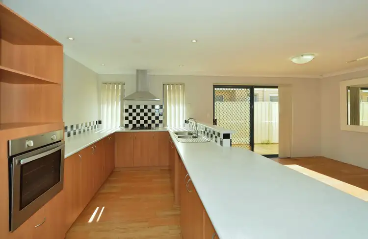 21 Yindana Boulevard, Lakelands WA 6180