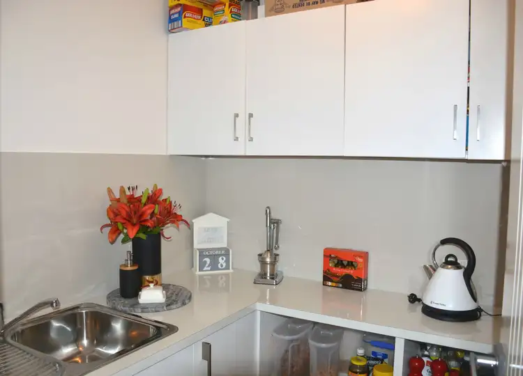 Sixth view of Homely house listing, 8 Villa Court, Cobram VIC 3644