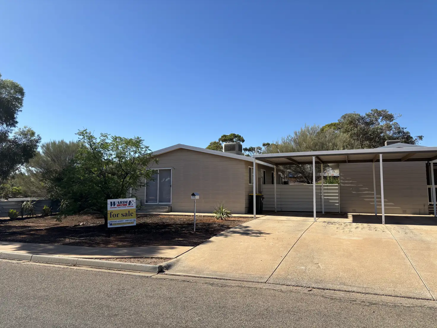 Main view of Homely unit listing, 92a 92b Axehead Road, Roxby Downs SA 5725