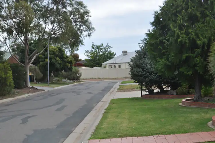 4 Balding Court, Mooroopna VIC 3629