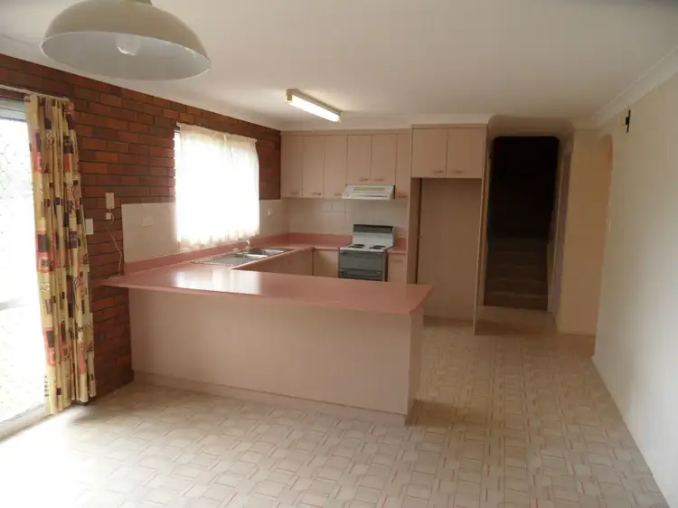 Sixth view of Homely unit listing, 4/32 Marsh Street, Stanthorpe QLD 4380