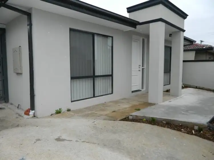 2A Roscrea Road, Melton VIC 3337