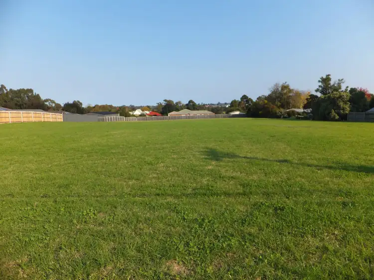 67 Princes Highway, Bairnsdale VIC 3875