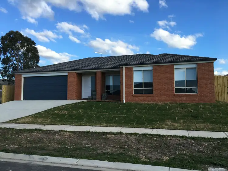22 Graduation Place, Churchill VIC 3842