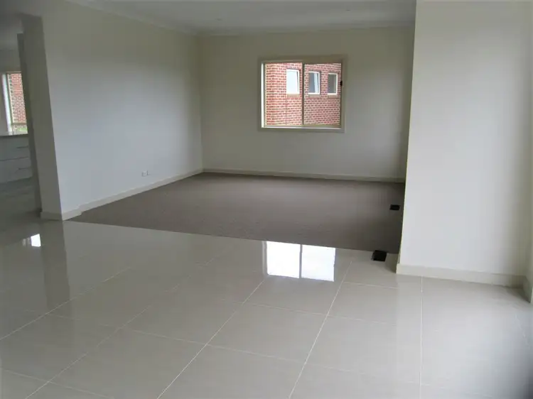 Fourth view of Homely house listing, 33 Notting Hill, Traralgon VIC 3844