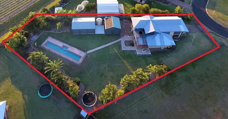 22 NEPTUNE Street, Burnett Heads QLD 4670