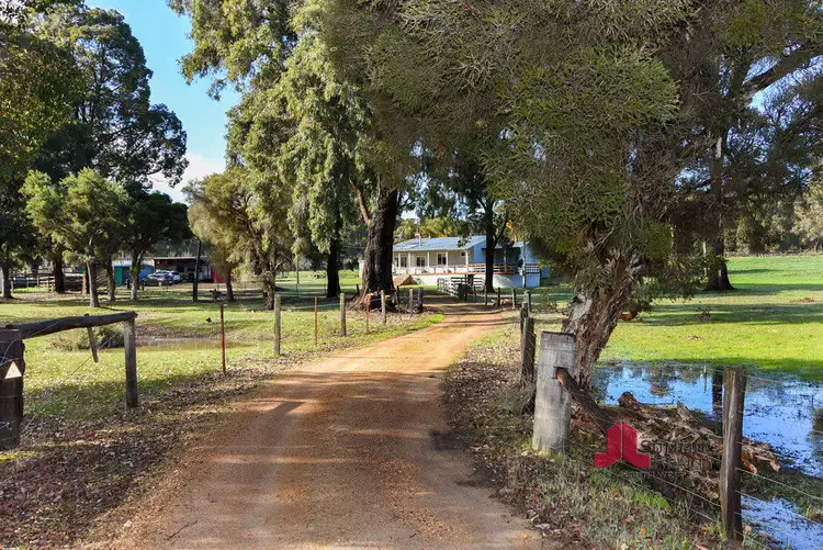 197 Ealing Road, Collie WA 6225