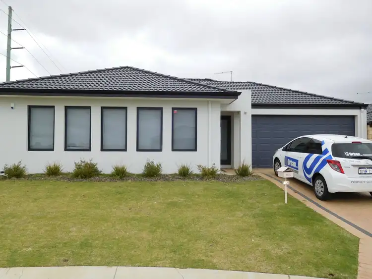 12 Borale Retreat