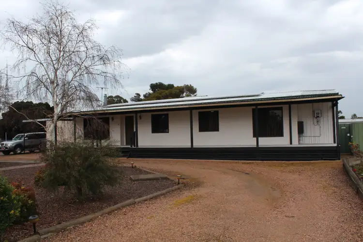 56 West Terrace, Laura SA 5480