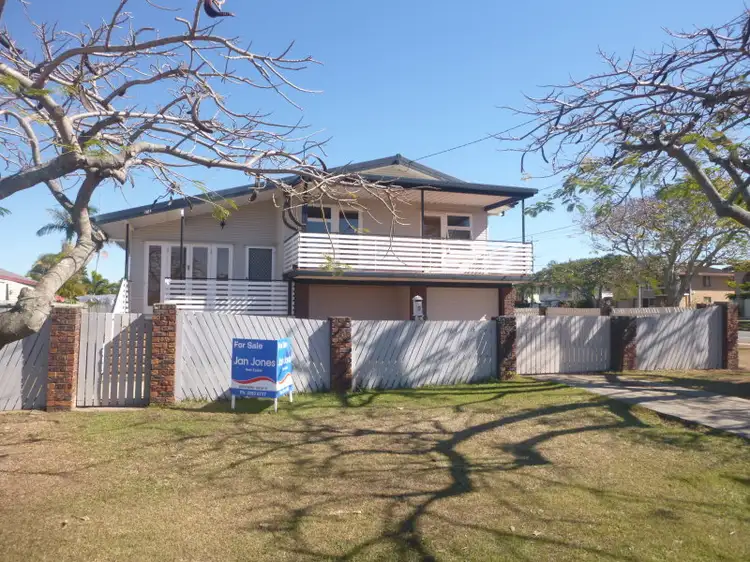 2 Waraba Street, Clontarf QLD 4019
