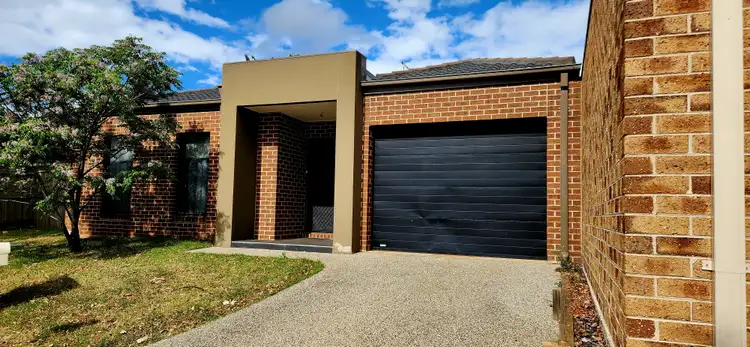Second view of Homely house listing, 31 Citreus Circuit, Brookfield VIC 3338