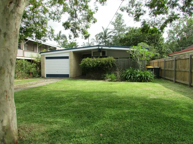 65 Kew Road