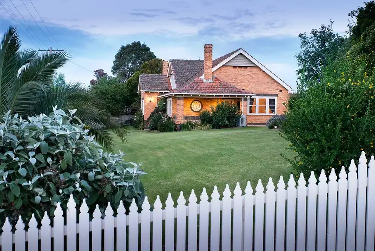 25 Seaby Street St, Stawell VIC 3380