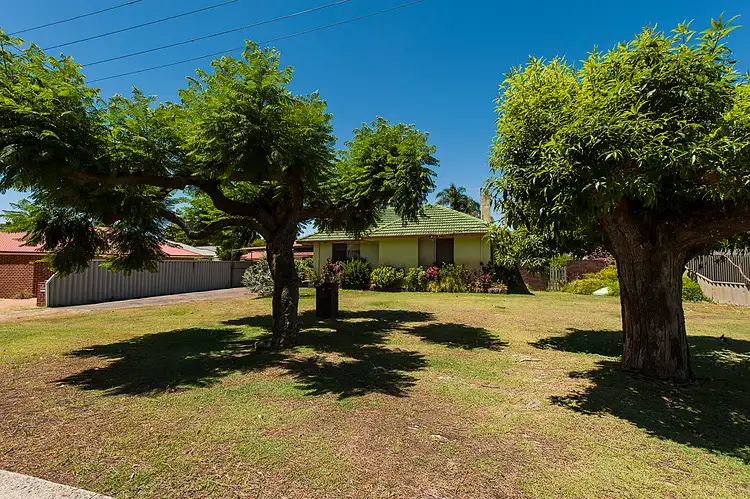 12 Cornish Crescent, Manning WA 6152