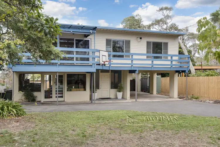 54 Mountain View Road, Mount Eliza VIC 3930