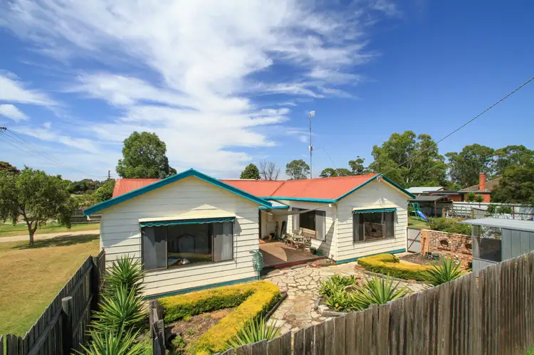 30 Fitzroy Street, Stratford VIC 3862